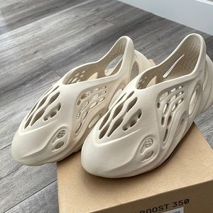 “USED” Yeezy Foam Runner “Sand”
